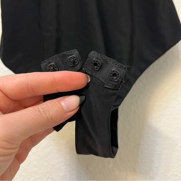 Pretty Little Thing Black Bodysuit Small 4 V Neck Spaghetti Strap Thong Button - Picture 3 of 7